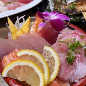 Aloha Sushi - Chirashi bowl - Sushi Bars Near Me - Folsom, California
