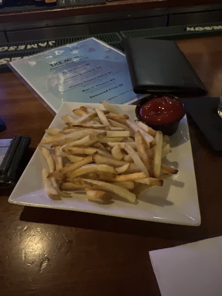 LOLA’S A NEIGHBORHOOD BAR Updated January 2025 68 Photos & 181