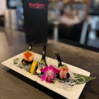 KuniSama - Weekly Special sashimi flight - Sushi Bars Near Me - Fresno, California