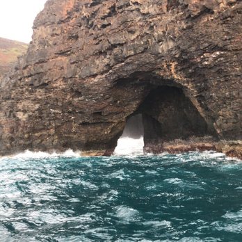 Holoholo Charters - Boating Near Me - Eleele, Hawaii