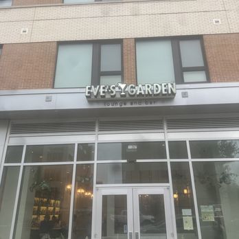 Lantern House Kitchen & Bar - Front of restaurant - Asian Fusion Near Me - Reston, Virginia