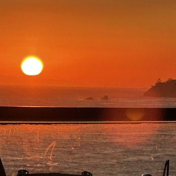The Rooftop Lounge - Lounges Near Me - Laguna Beach, California The Rooftop Lounge - Lounges Near Me - Laguna Beach, California