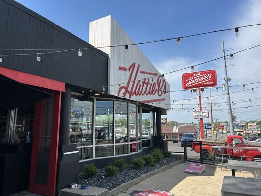 Hattie B's Hot Chicken - Nashville - West by null
