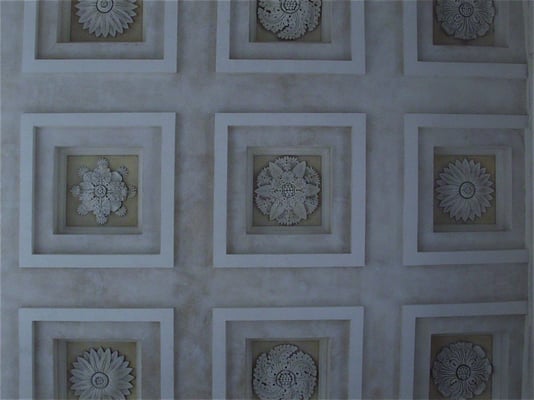 Maison Carrée by null