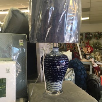 Tuesday Morning - Cool lamp - Home & Garden Near Me - Knoxville, Tennessee