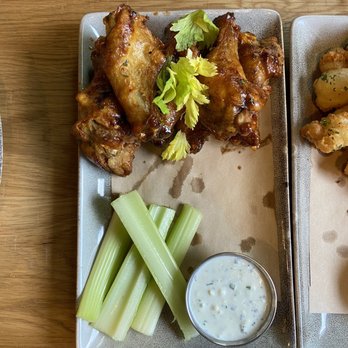 101 Craft Kitchen - Smoked then Grilled Wings (6 total, and they were meaty) - Gastropubs Near Me - Fishers, Indiana 101 Craft Kitchen - Smoked then Grilled Wings (6 total, and they were meaty) - Gastropubs Near Me - Fishers, Indiana