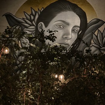 Ling Ling by Hakkasan - Close up of painting - Asian Fusion Near Me - México, D.F., DIF