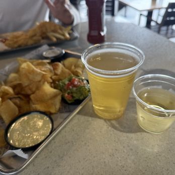 PopStroke - Chips beer n wine - Mini Golf Near Me - Paradise, Nevada