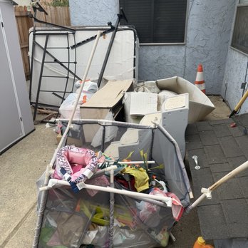 Dump Dawgz - Junk Removal & Hauling Near Me - Davis, California Dump Dawgz - Junk Removal & Hauling Near Me - Davis, California