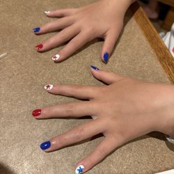 Pro Nails - Friendly, affordable patriotic nails for the 4th!