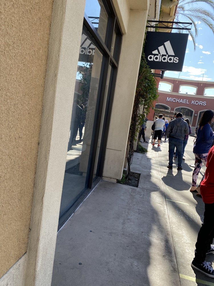ADIDAS OUTLET Updated October 2024 20 Photos & 37 Reviews 4201