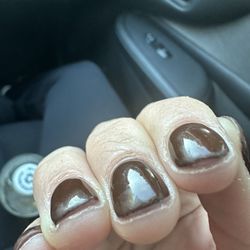 T Nails