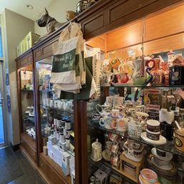 Knick-knacks and gifts Knick-knacks and gifts