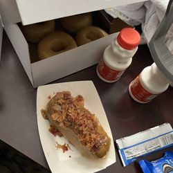 Cajun Market Donut Company - Had the maple bacon donut and the fresh glaze.