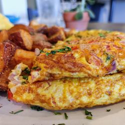 The Lanzaga - Veggie Omelette from the side