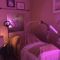 Lyza Beauty Studio - Very comfortable facial bed and ambiance