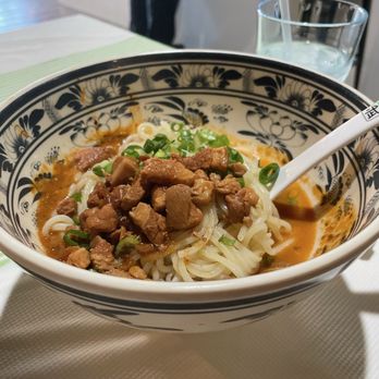 Fang's Noodle House - Dan Dan Noodles - Chinese Near Me - Kirkland, Washington