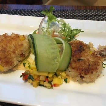 P2b Bistro & Bar - Crab cakes - Canadian (New) Near Me - Vancouver, British Columbia