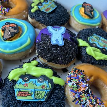 Krispy Kreme - Scooby Doo Halloween Dozen - Donuts Near Me - New Castle, Delaware Krispy Kreme - Scooby Doo Halloween Dozen - Donuts Near Me - New Castle, Delaware