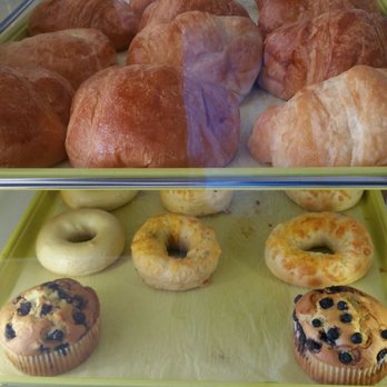 Best Donuts - Croissants, rolls, donuts, muffins and bagels.  Kinda sparse because it's in the late afternoon. - Donuts Near Me - San Ramon, California