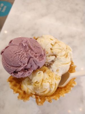 Jeni's Splendid Ice Creams by null