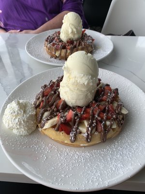 Caramel Café by null