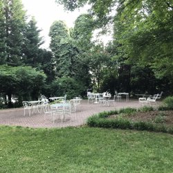 Inn At Burwell Place - Hang out area