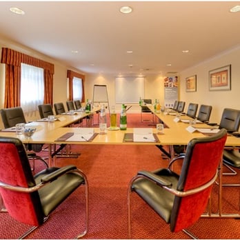 Quality Hotel St. Albans Conference - Venues & Event Spaces Near Me - Saint Albans, HRT Quality Hotel St. Albans Conference - Venues & Event Spaces Near Me - Saint Albans, HRT