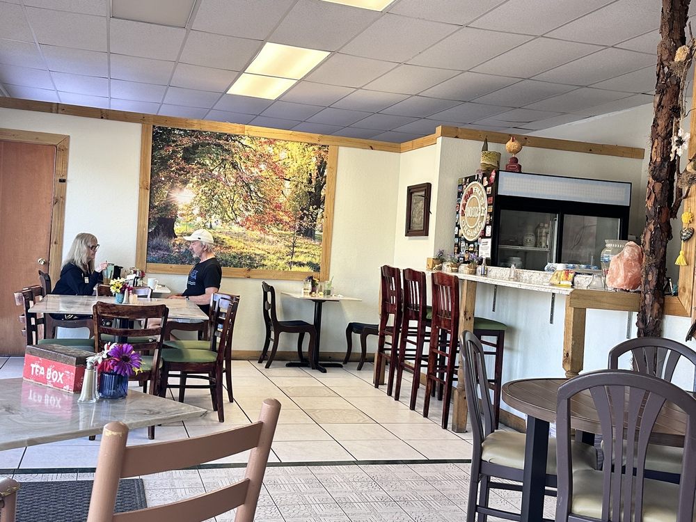 Peace in the Garden Cafe