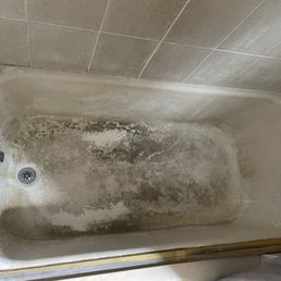 Tub before reglazing
