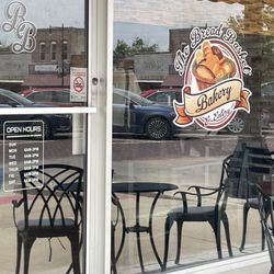 The Bread Basket - Restaurant front