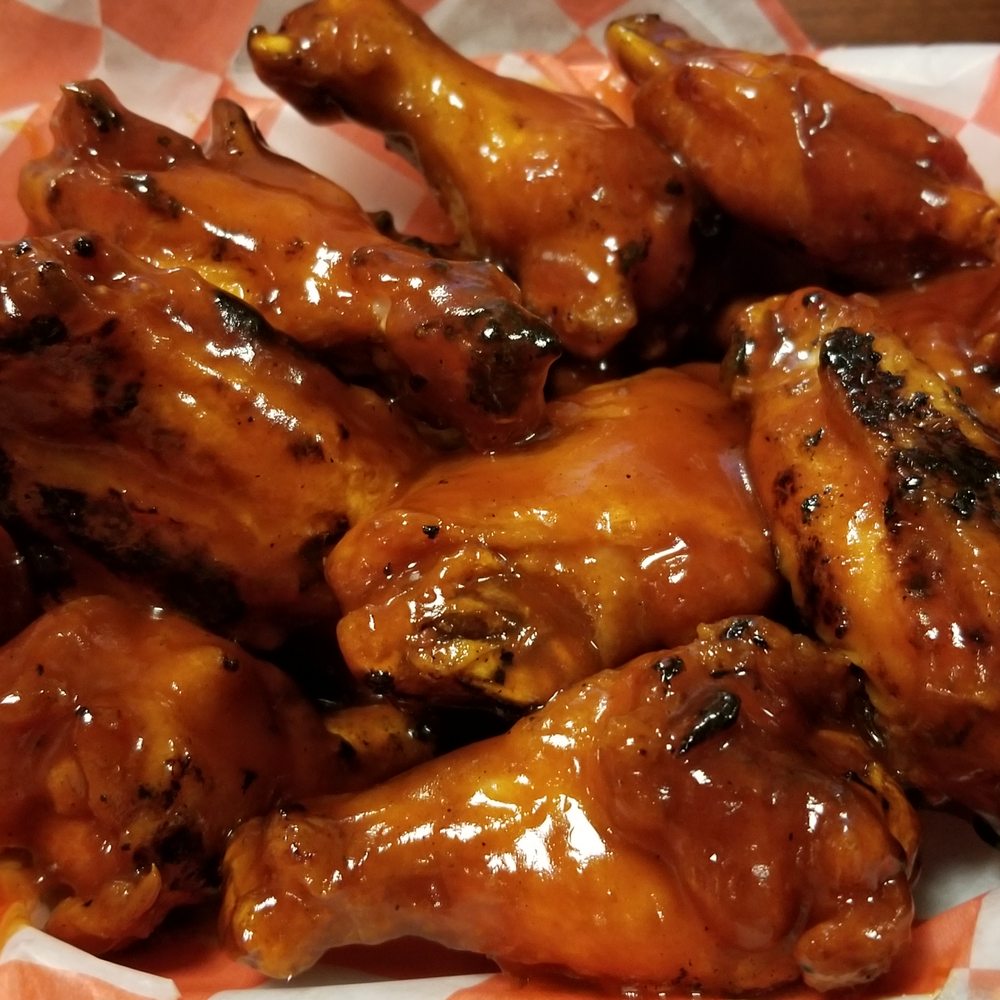Royal Oaks Bar & Grill - Wings...oh, those wings! - Bars Near Me - Youngstown, Ohio Royal Oaks Bar & Grill - Wings...oh, those wings! - Bars Near Me - Youngstown, Ohio