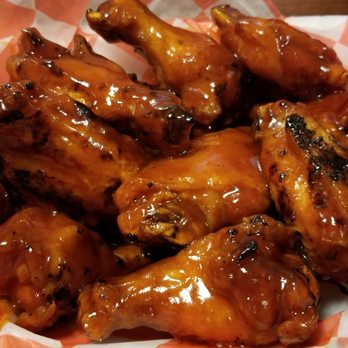 Royal Oaks Bar & Grill - Wings...oh, those wings! - Bars Near Me - Youngstown, Ohio Royal Oaks Bar & Grill - Wings...oh, those wings! - Bars Near Me - Youngstown, Ohio