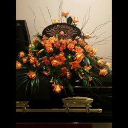 Corinth Flowers & Gifts - Casket Piece Fresh