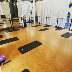 NEIGHBORHOOD barre Fuquay Varina - Studio setup
