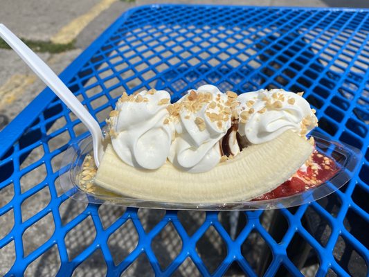 Tom's Dairy Freeze by null