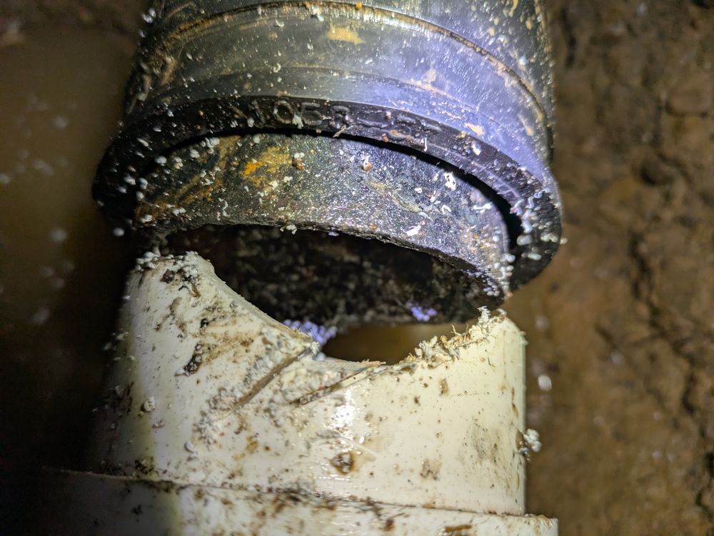 Slide of Roto-Rooter Plumbing & Water Cleanup