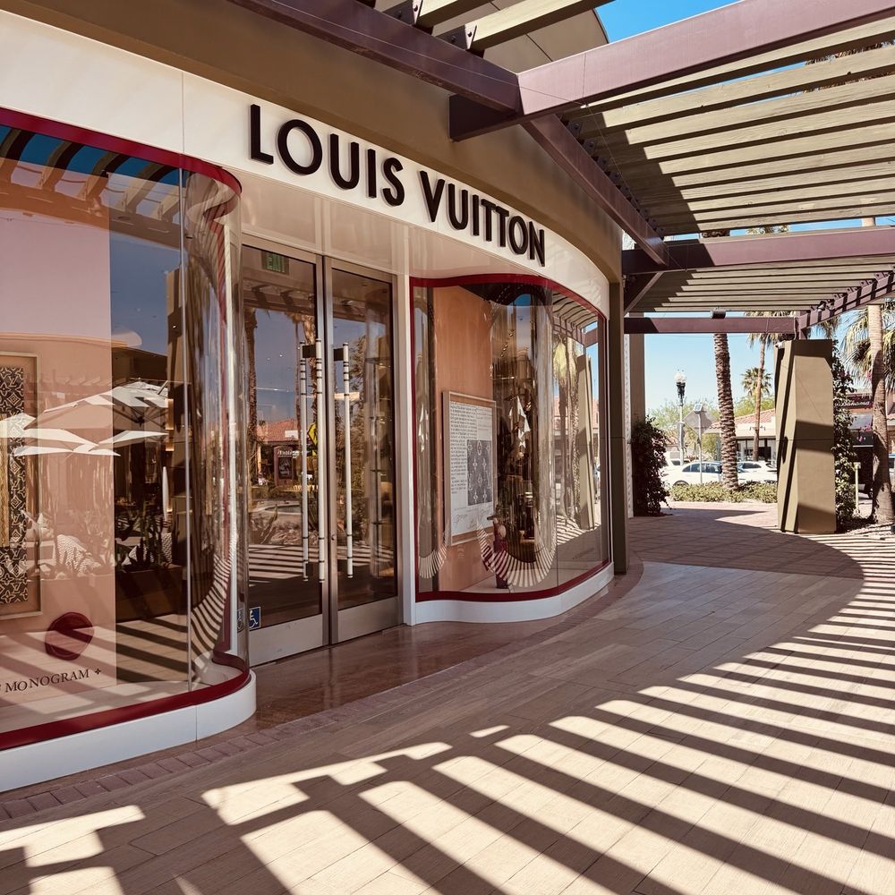 Louis Vuitton Palm Desert - Accessories Near Me - Palm Desert, California