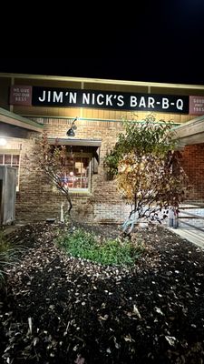 Jim 'N Nick's Bar-B-Q by null