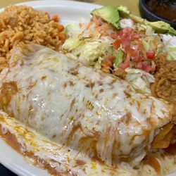 Taqueria Datapoint - 8. Burrito Estilo Jalisco con Asada