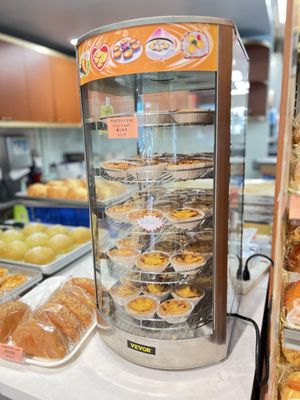 Suzanne's Cake & Pastry by null