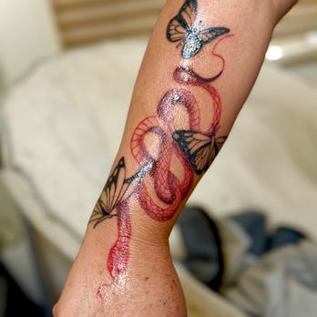 Ink Stories Tattoo Studio - Tattoo Near Me - Milwaukee, Wisconsin Ink Stories Tattoo Studio - Tattoo Near Me - Milwaukee, Wisconsin