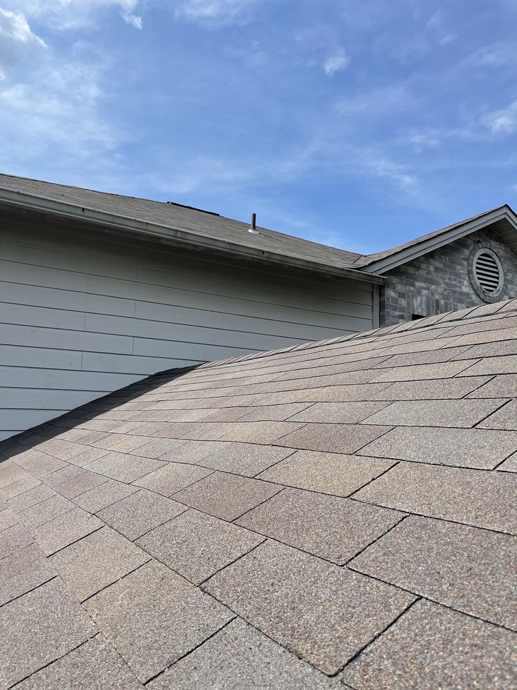 Slide of Daniel Orosco Roofing