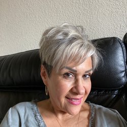Fringe Color Bar & Salon - Fresh color snd cut!