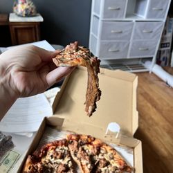 Two Jacks Pizza - Maybe on a regular crust I'd expect a little bend, but this is thin crust. This probably explains why I got it so fast.