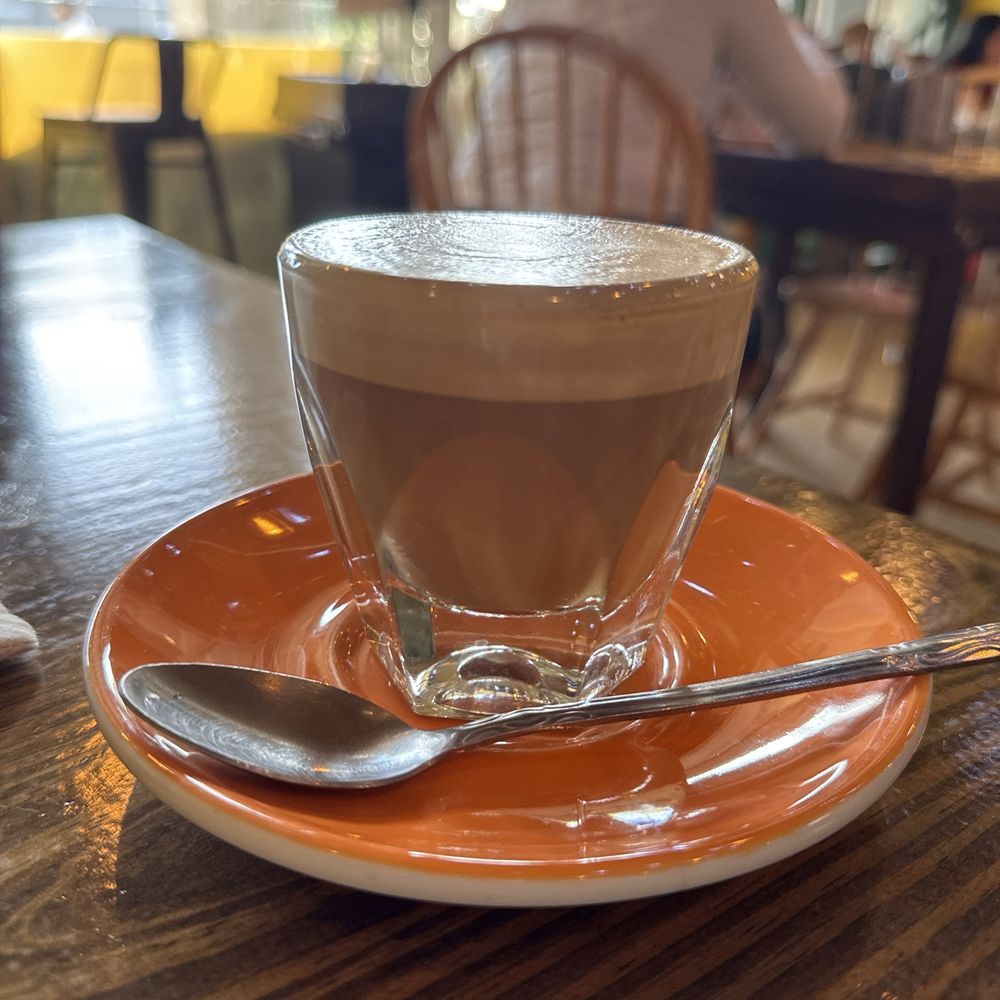 Macondo Coffee Kendall - 4 Oz Macchiato - Coffee & Tea Near Me - Miami, Florida