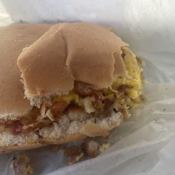 Primo Cafe & Market - Breakfast sandwhich - Grocery Near Me - Miami Beach, Florida