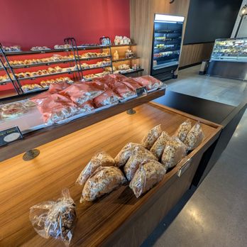 85°C Bakery Cafe-Jurupa Valley - I'm used to seeing more bread out... Hmm - Bakeries Near Me - Jurupa Valley, California 85°C Bakery Cafe-Jurupa Valley - I'm used to seeing more bread out... Hmm - Bakeries Near Me - Jurupa Valley, California