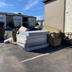 Heritage Square Apartments - Trash and more trash. Do better.