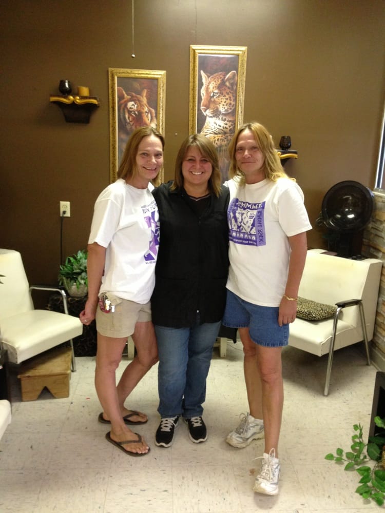 VICKI’S CUTS CURLS & TANNING Updated September 2024 38 Photos 3278 G Asheville Hwy